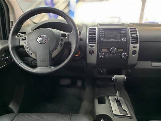 NISSAN FRONTIER 2.5 PLATINUM 4X4 CD TURBO ELETRONIC DIESEL 4P AUTOMÁTICO